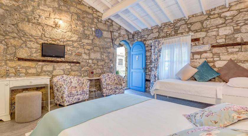 Alacati Eski Ev Hotel