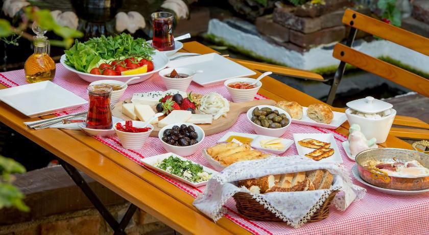 Alacati Eski Ev Hotel