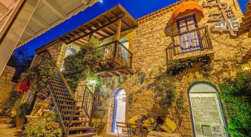Alacati Eski Ev Hotel