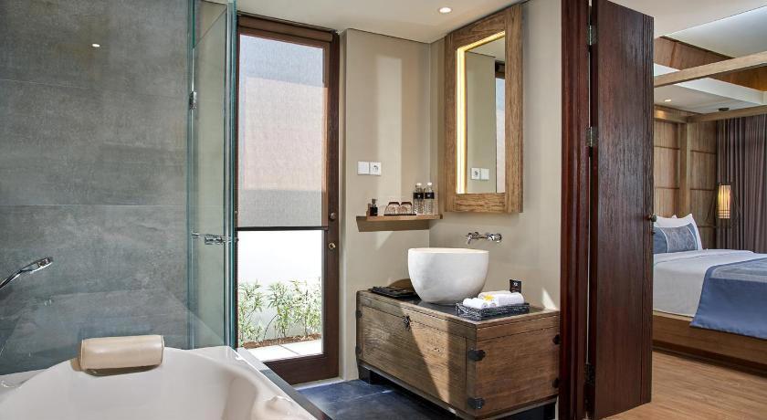 Cross Bali Breakers Resort